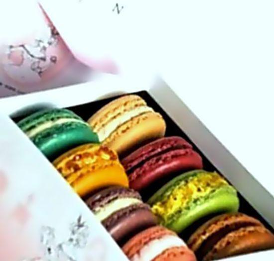 Luxury Gift Box of 8 Macaron · luxury gift box 8 macaron