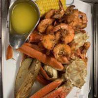 GRILL  SHRIMP · shrimp  is  cook  on  a  grill  sateed  in  bbq  sauce  serve  with  bammy  or festival  ric...