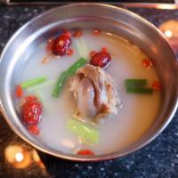 PIg Bone Soup 筒骨锅 · Savory soup from the liquid of cooked bones.