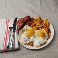 Homefries with Eggs and Bacon · 