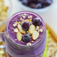 Almond blueberry Smoothie (blueberries, sliced almonds, oats,honey, vanilla protein, almond milk) · blueberries,banana , sliced almonds, oats, honey, unsweetened almond milk, vanilla protein. 