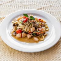 Linguine Del Chef · Diced shrimp, cherry tomatoes, mushrooms, and basil finished in a garlic oil.