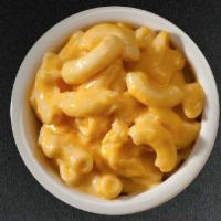 Kid's Mac N Cheese · Served with choice of chips and drink.