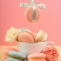 Macaron Box (5)卡龙盒装 · Not very sweet! But sweet enough to make you happy! Mocha, Chocolate, Lemon, Rose and Black ...