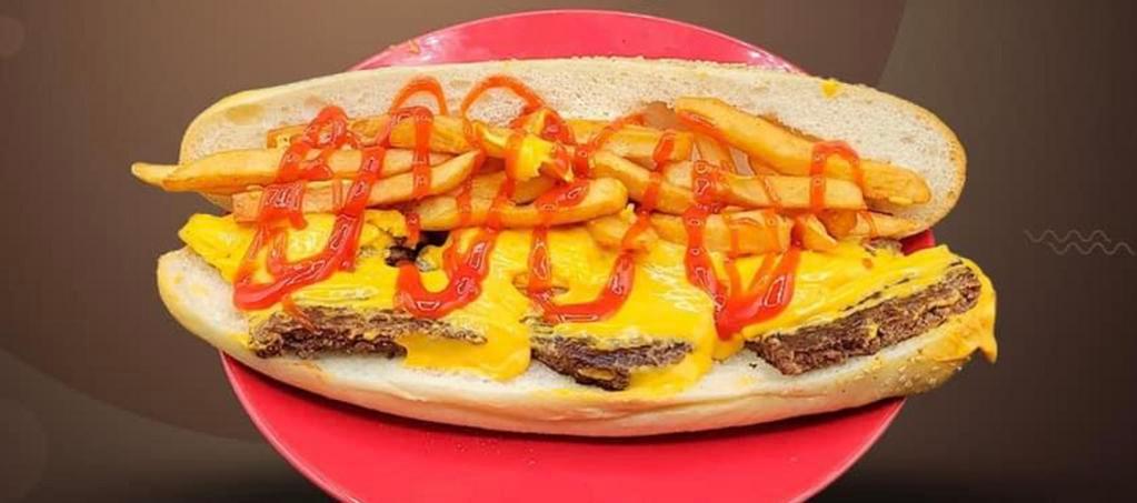 Italian cheeseburger · 10 inch foot-long come in with fries on it
Mayonnaise and ketchup 