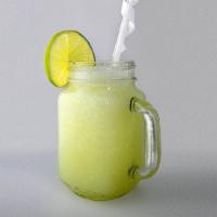 Limonada Grande 32 oz.  · Big lemonade 32 oz