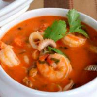 Sopa de Mariscos · Seafood soup.