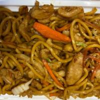 52. Chicken  Lo Mein (large ) · Served with soft noodles.