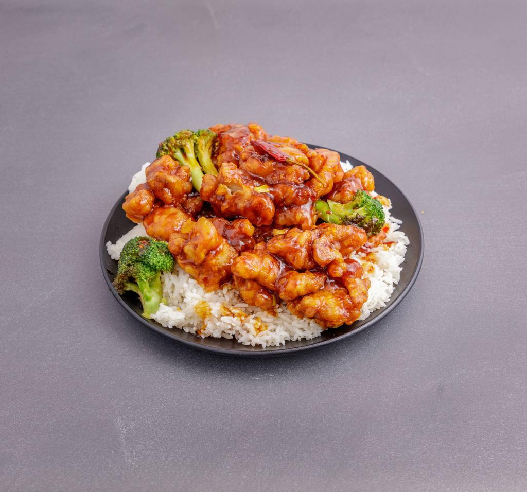 H1. General Tso's Chicken · Chunks of tender chicken deep fried in special sauce with sauteed broccoli on the side. Hot and spicy.