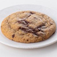 Chocolate Chunk Cookie to go · Classic chocolate chip cookies, but made with chunks, not chips!