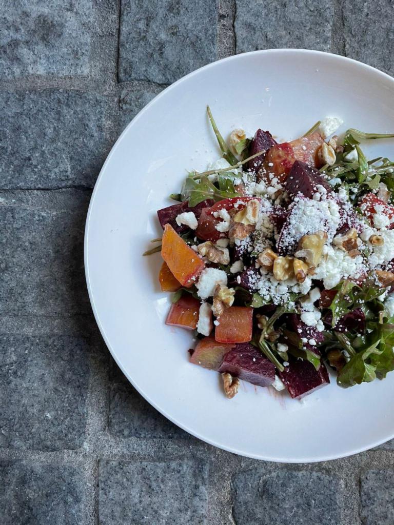  Barbabietole · Gold & Red Beets, Arugula, Walnuts, Goat Cheese, Balsamic Dressing