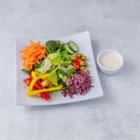 Garden Salad · Green salad with mixed vegetables.