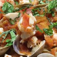 Clams Oreganato · Baked clams, breadcrumbs, garlic, fresh herbs.