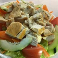 House Salad · Chicken breast with tomato, carrot and cucumber.