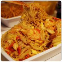 47b. Singapore Mei Fun · Rice noodles. Hot and spicy.