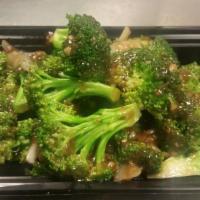 Broccoli with Garlic Sauce · 