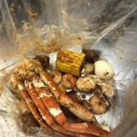 Snow Crab Leg boil · 1 snow cluster 8jumbo shrimp 3 eggs 2 corn and potatoes with  garlic and ole bay woth dippin...