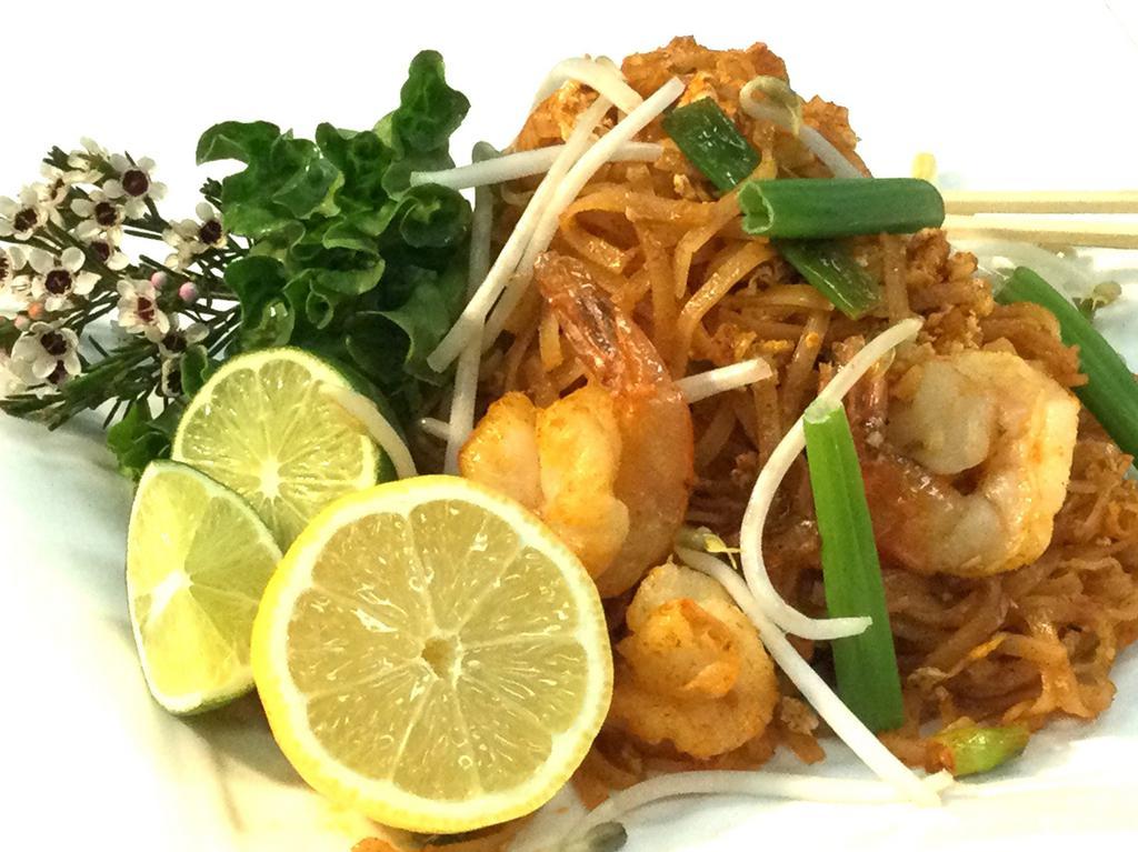 N1. Pad Thai · Thai rice noodle / egg / chopped peanuts / bean sprout / scallion 
Choice of; tofu, veg, chicken, beef or shrimp (only shrimp add $1)
