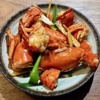 Sautéed lobster with ginger and scallions 葱姜炒龙虾 · 