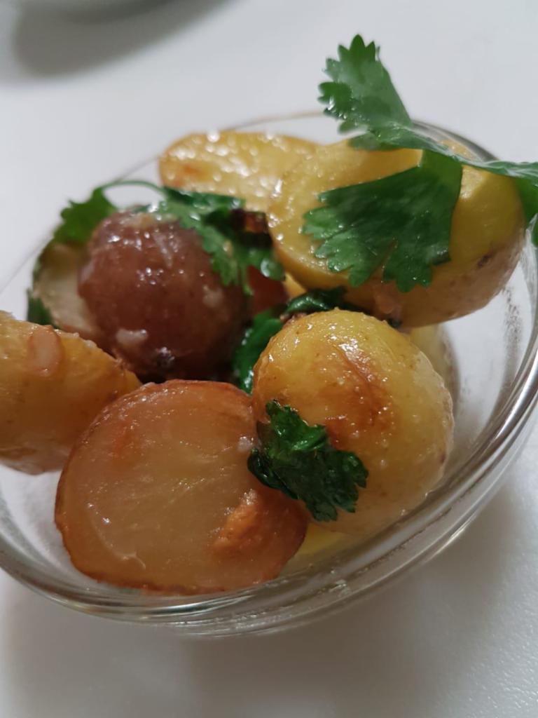 Harra Potatoes · Potatoes sautéed in olive oil with garlic and cilantro
