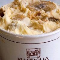 Classic Banana Pudding Medium to go · Layers of vanilla wafers, fresh bananas and creamy vanilla pudding. 12 ounces.