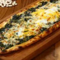Pide / FlatBread  - Spinach · Turkish Pide / FlatBread  - Spinach 
*Basil
*Parsley
*Cube Tomato
*Spinach