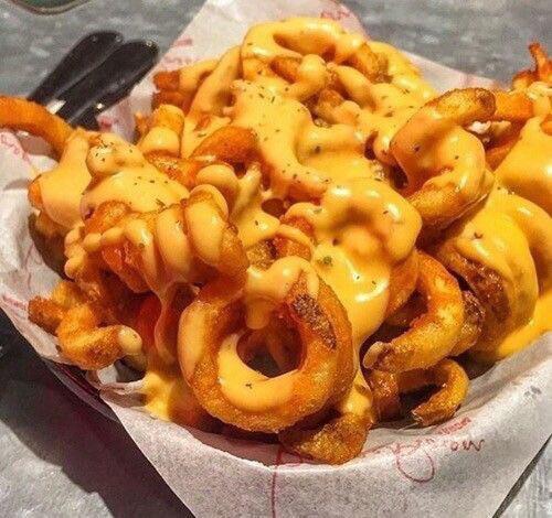 Curly Cheese Fries · 