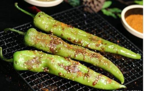 BBQ Pepper Skewers烤辣椒 · 2 pieces.