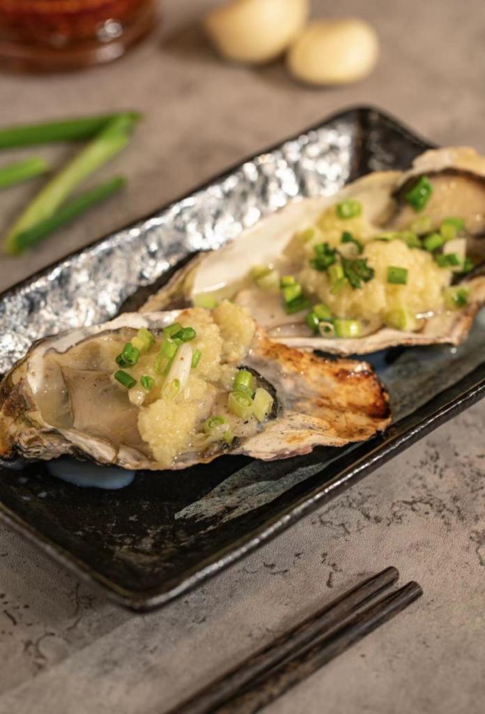 BBQ Grilled Oysters烤生蚝 · 2 pieces.