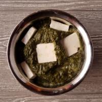 Saag Entrée · Fresh Spinach Delicately Cooked with Fresh Garlic, Onions, Herbs & Spices