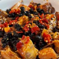 Steamed Pork Ribs with Chopped Pepper剁椒豆豉蒸排骨 · 
