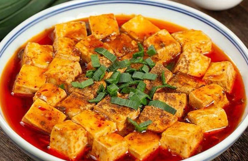 Steamed Tofu with Chopped Pork肉沫蒸豆腐 · 