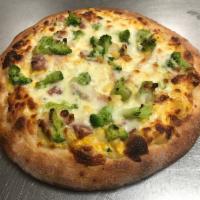 The mac  · Mac n cheese bacon broccoli and mozzarella 