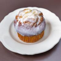 Muffin · 
Double chocolate.
Almond poppy