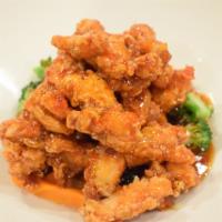 E2. Volcano Chicken or Tofu · Fried marinated tender chicken or tofu sauteed with Thai spicy and sweet sauce.