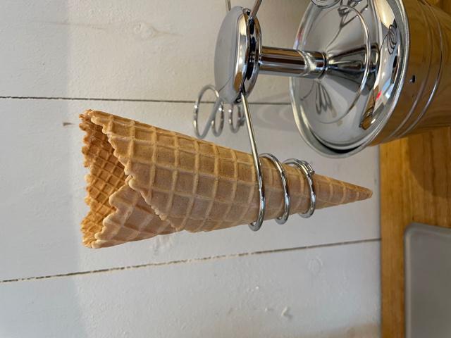 Home Made Cono Cialda · Handmade waffle cone (VEGAN)