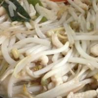 106. Chicken with Bean Sprout · White breast meat. Served with your choice of white rice or brown rice.