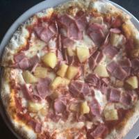 Hawaiian Pizza · Tomato sauce, pineapple, and ham.