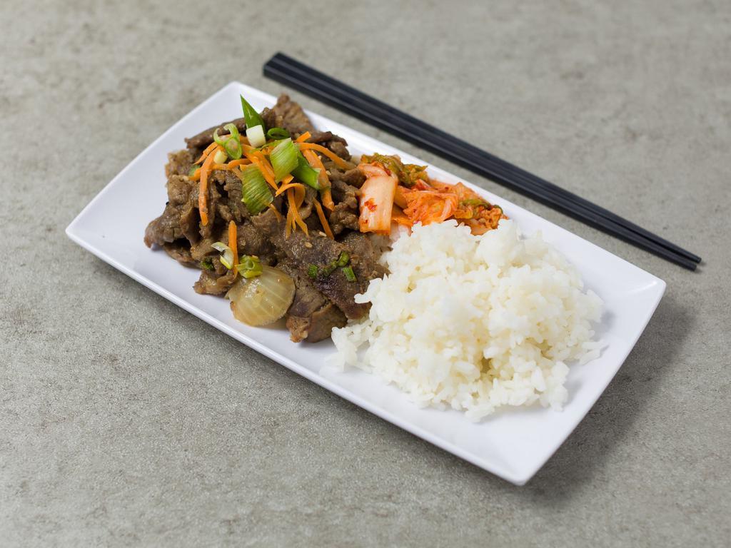 E3 Bulgogi Bob · Thinly sliced lean beef marinated in special bulgogi sauce with onion, carrot and scallion over white rice. 