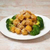 101. Sesame Beancurd · Lightly fried tofu with sesame chicken sauce and broccoli