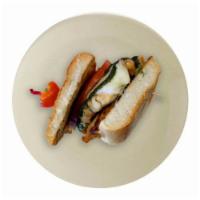 Step Up Sandwich  · Grilled chicken, tomato, basil pesto sauce and low-fat mozzarella.