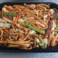 29. House Special Lo Mein · 