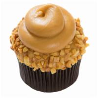 Salted Caramel Cupcakes Pack · A chocolate cupcake topped with salted caramel buttercream and edged in toffee crunch.