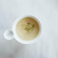 Avgolemono · Egg lemon soup with chicken and rice 