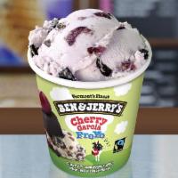 Cherry Garcia Frozen Yogurt · Cherry Low Fat Frozen Yogurt with Cherries ＆ Fudge Flakes