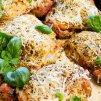 CHICKEN CACIO E  PEPE  · Oversized Chicken cutlet in a delicious Cacio e Pepe sauce and 
Spaghetti (No Pasta Substitu...
