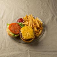 Cheeseburger · Served with lettuce, tomato and sprouts.