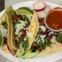 Taco de carnitas  · 