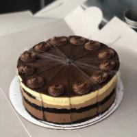 Triple chocolate cake · 