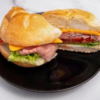 New Orleans · Cajun Roast Beef, Cheddar , Tomato, Lettuce , Roasted Peppers and Honey Mustard 